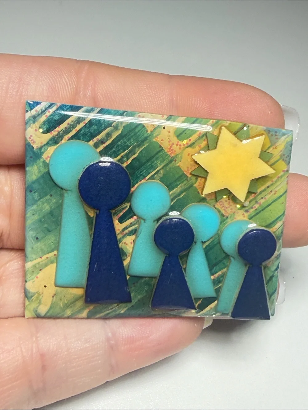 Lucinda People Brooch Family Star Resin Vintage Pin 2 inches